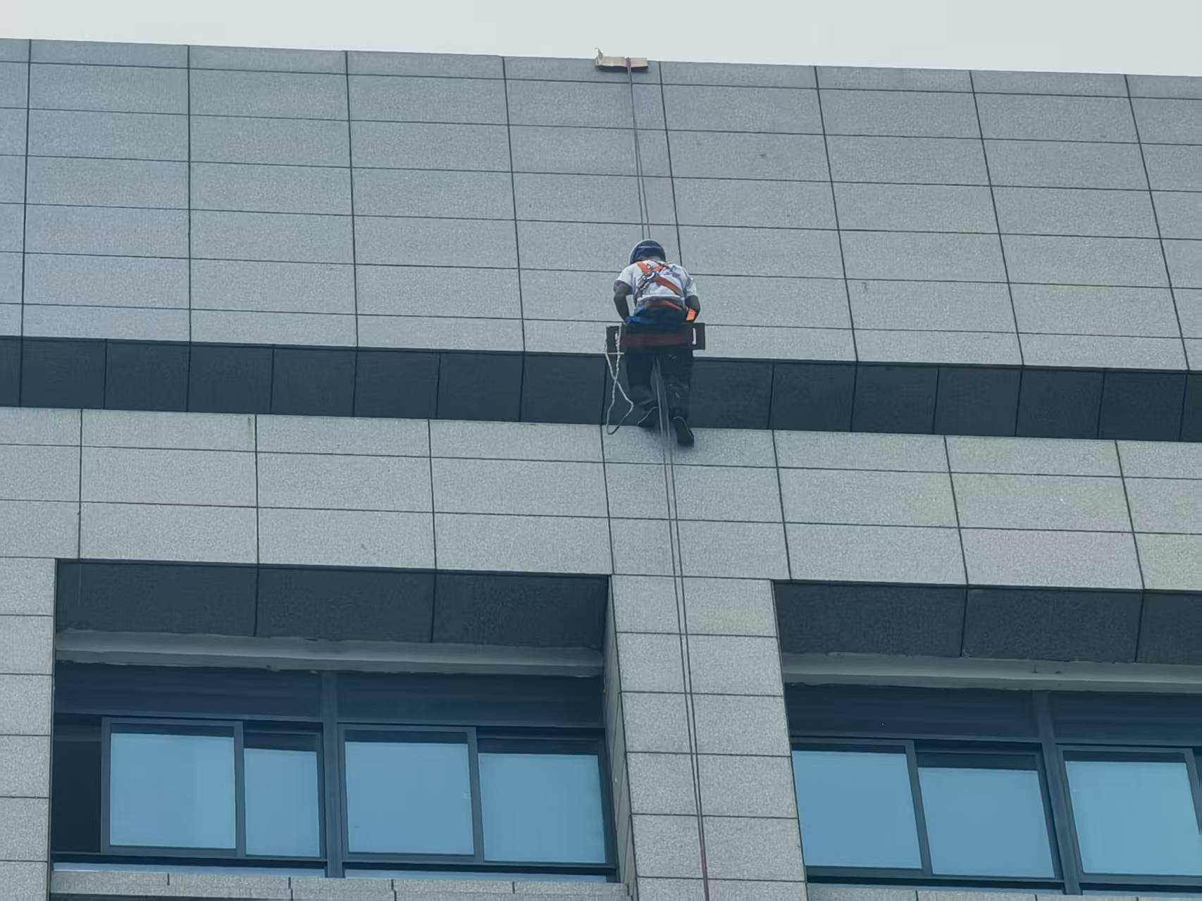 石材幕墻的主要檢測(cè)方法